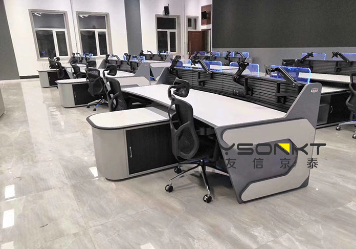 操作臺(tái) 操作臺(tái)